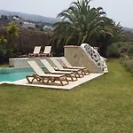 Hochwertig Ausgestattete Mariposa By Interhome